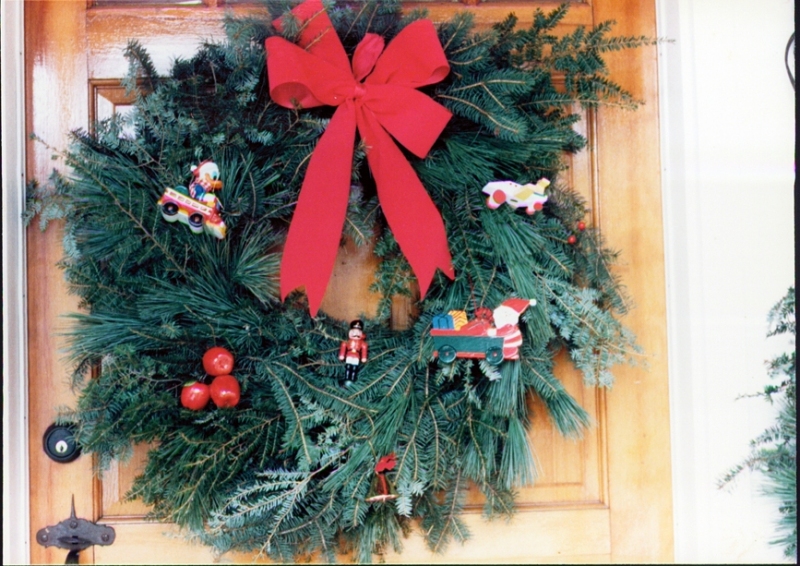 Jani used to make wreaths for friends and Gary's clients